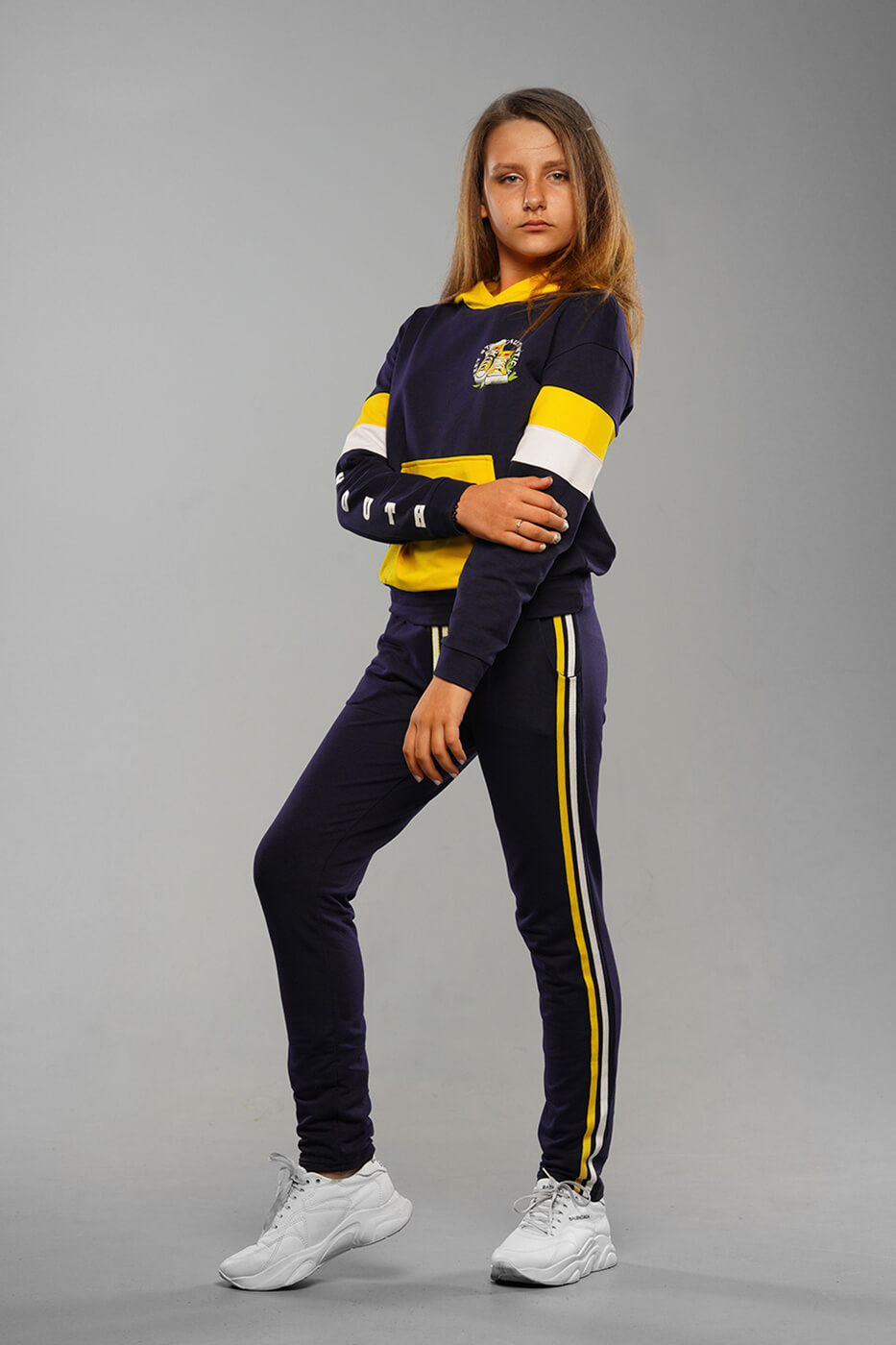 Sportivnyj Kostyum Dlya Devochki Remmi Kedy Sinego Cveta2